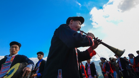 Lầy tzình páo dung chủ nhật hoi 7/3/2021