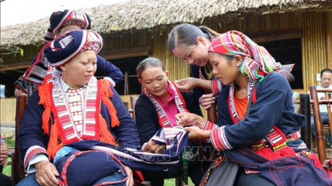 Lầy tzình páo dung chủ nhật hoi 18/4/2021