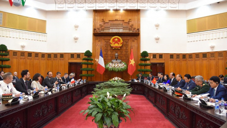 Khoa dêh ]ar Prăng ơi Adouard Philippe rai ]uă dêh ]ar Việt Nam