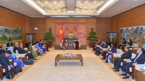 Khua git gai pơ ala mơnuih [on sang dêh ]ar tu\ jum Kơ-iăng khua git gai pơ ala mơnuih [on sang dêh ]ar Kur