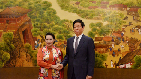 Khua git gai pơ ala mơnuih [on sang dêh ]ar ta bơkơtuai hăng khua git gai pơ ala mơnuih [on sang dêh ]ar Kha]