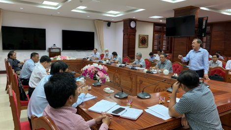 Ding jum đang hmua hăng pơđ^ kyar [ôn lan dêh ]ar jơnum je] hăng tơring ]ar Daklak