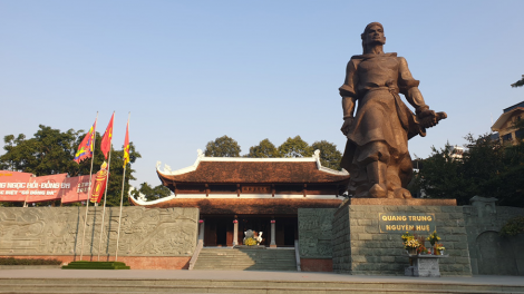 Khua dêh ]ar ta pơ pu\ bơnga, tu^ `ang [ơi Gong kut Quang Trung – Nguyễn Huệ