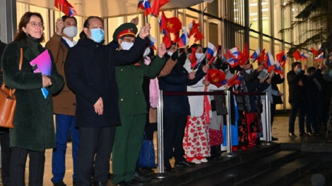 Khua  mir sir ơi Nguyễn Xuân Phúc sit nik nao čuă jơmư dêh čar Nga