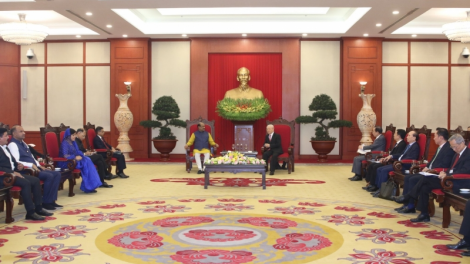 Khua git gai Ping gah dêh čar ta ơi Nguyễn Phú Trọng tŭ jum Khua git gai wai lăng pơ ala mơnuih ƀôn sang gơnong yŭ dêh čar India