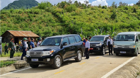 Kơđi phă glai  Dap Kơdư: grup khua pơ ala mơnuih ƀôn sang nao ĕp tơl anih