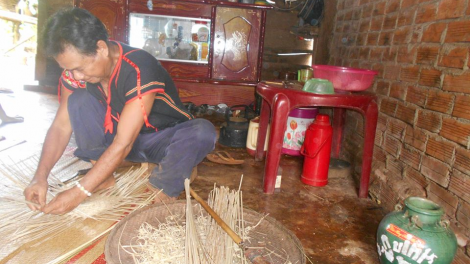 Tà` sơ\-Bơta  chài rgơi niam ngan bơh cau Sêdang