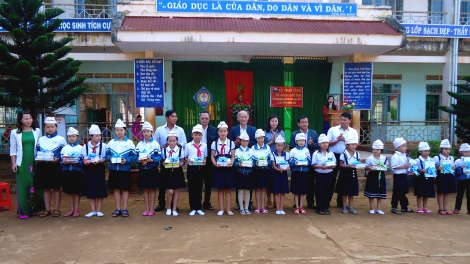 Daklak: Bơta chờ bơh Tùh sra\ ơdu\ oh bơh kơnòm bơsram tiah sar lơgar ngài