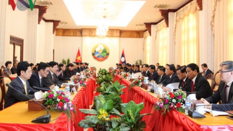Thủ tướng Nguyễn Xuân Phúc tam tìp mờ uă kuang đơng lam bồ Đảng, Dà lơgar Lào