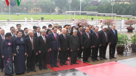 Atbồ Đảng, Dà lơgar mut còp ies gơlang bồt Chủ tịch Hồ Chí Minh di  tơng kah 127 nam ngai deh  mbồc Ồng dê.