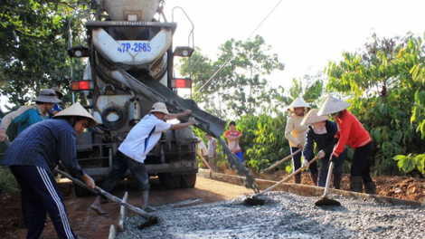 {òn dờng Buôn Ma Thuột, càr Dak Lak tă 38 tơmàn priă lơh gùng lòt tàm [òn làng bol kòn cau