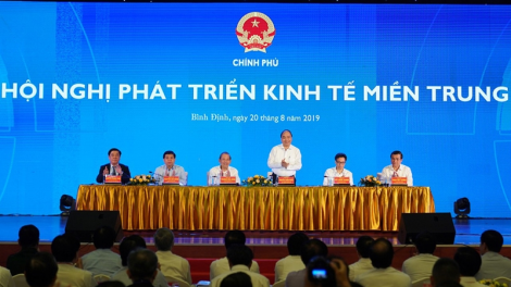 Thủ tướng đơng lam Pơrjum bơtàu tơnguh lơh sa tiah tàm gùl lơgar