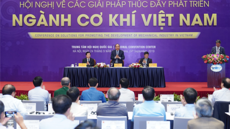 Thủ tướng tus bal Pơrjum chồl pràn bơtàu tơnguh gah cơ khí Việt Nam