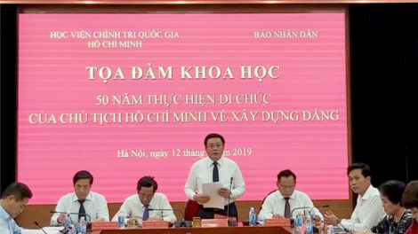 50 nam lơh jăt jơnau nting bơr lời wơl bơh Bác Hồ bè bơ\t bơtàu Đảng