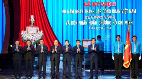Thủ tướng: Pơn jăt tai tam gơl tơngu me mờ broă lơh Công đoàn