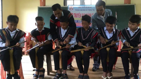 Thị xã Buôn Hồ, càr Dak Lak bơyai lơh pờ ơdu\ bơto dròng cing