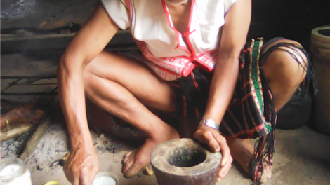 Tàm bo\ mờ nha lộc vừng- Phan sa bơkah mờ sơnơm rài yau cau M’nông dê