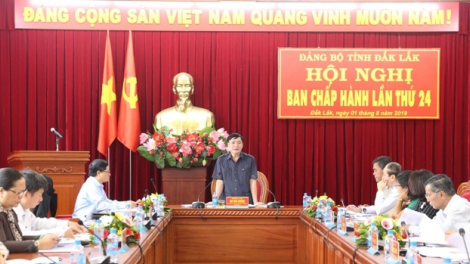 Pơrjum Ban chấp hàng Đảng bộ càr Dăk Lăk dơ\ 24