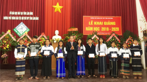 Lâm Đồng jàu pà rlau 1.500 bơnah priă dong kờl bơsram bơtơl pràn kơnòm bơsram r[ah lòt bơsram