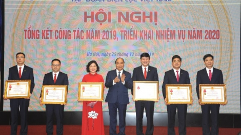 Thủ tướng Chính phủ ồng Nguyễn Xuân Phúc jờng rơ Tập đoàn Ồs đèng Việt Nam