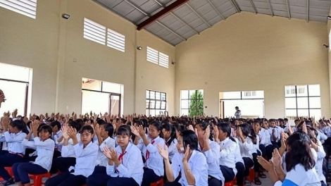 Tàm sơm băt tê bal săng te\ bơhìn bao gờ` mờ bao mờ cau rềp jơi nòi bal