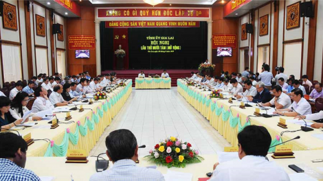Pơrjum Mpồl đơng lam Đảng bộ càr Gia Lai dơ\ 18