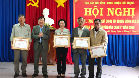 Ban Dân tộc càr Lâm Đồng pà phan sa tềp ai cau geh bơngă pin dờn tàm tiah làng bol kòn cau in