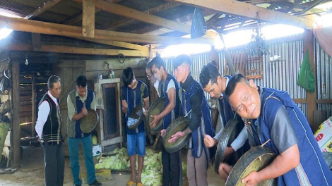 Kơnhòal Lạc Dương, càr Lâm Đồng bơto dròng cing, jan mồng cau kơnòm să in