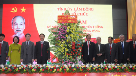 Lâm Đồng: Pơrjum tơngkah 90 nam ngai bơhìan gah bơyai broă bơt bơtàu Đảng