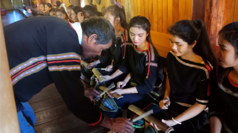 Dak Lak: Rlau 10 tơmàn đong prap gàr, tơnguh niam chài cing mồng