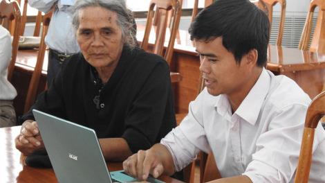 Dan ai gơnoar nàng A Kâm pơn jat tai geh lơh broă niam