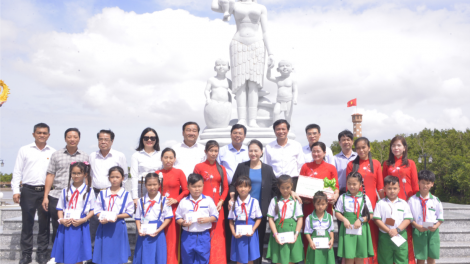 Chủ tịch Quốc hội, mò Nguyễn Thị Kim Ngân còp mờ lơh broă tàm càr Cà Mau