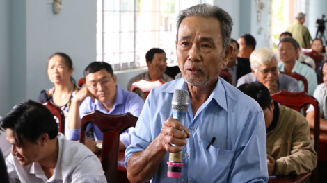 Cau te\ khà Tây Nguyên chờ hờp tềng đap bơta tam gơl pa bơh Quốc hội dê