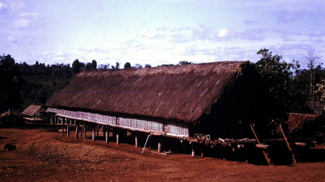 Hìu jòng – Bơta pơnrơ ai niam chài jat jơi mè bơh cau Rơđê dê