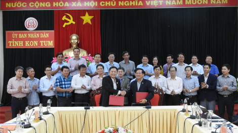 Kon Tum lơh jat Nghị quyết pơrjum dờng Đảng bộ càr tam pa 2 rbô lồ mắc ca
