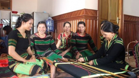 Ală cau jơh nùs mờ ồi kòn cau M’nông