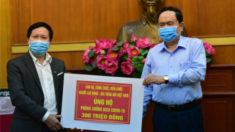 Anih jơnau đơs Việt Nam dong kờl 300 tơlak đông rơcang sơndră kòp Covid-19