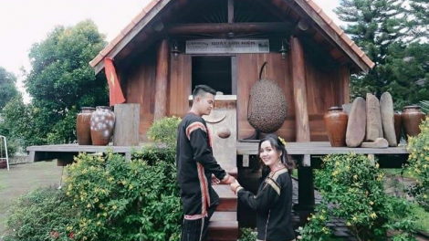 {òn lơgar pa cèng geh muh măt pa tàm [òn lơgar Tây Nguyên