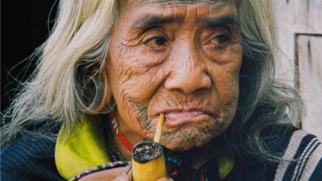 Bơhiàn xăm muh măt làng bol kòn cau Tây Nguyên dê