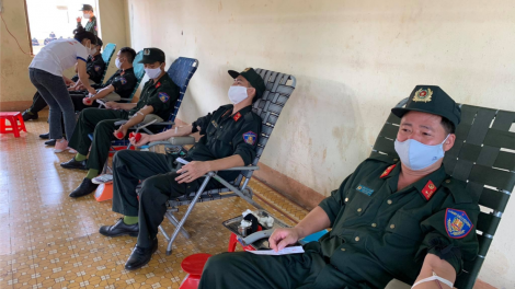 Kuang bàng cau ling Trung đoàn Kảnh sát Cơ động Tây Nguyên tus bal pà mhàm tơngai gơbàn kòp