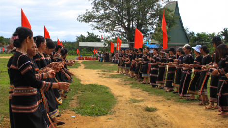 Ngai chờ tam klăc jơi bơtiàn kòn cau tàm càr Kon Tum