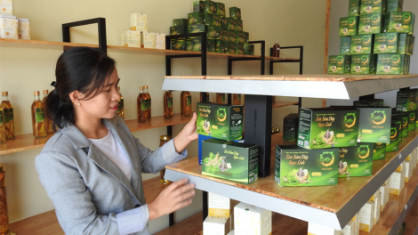 Cau ùr pơgồp bal tàm broă bơ\t bơtàu khà măt kă bro ai sâm dây Kon Tum in