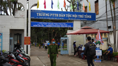Rơcang sơndră mờ kòp gơtòp, ală hìu bơsram cấp 3, hìu bơsram Phổ thông Dân tộc Nội trú càr Kon Tum geh rơwah mu\t bơsram