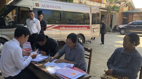 Ngân hàng lơh broă ntrờ` làm bă tiah pơgồp bơnah lơh tơr mù càn priă ai priă cồng uă