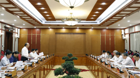 Bộ Chính trị lơh broă bè rcang dơ\ pơrjum dờng Đảng bộ gơ wèt dà lơgar tơngai lơh bơh nam  2020- 2025