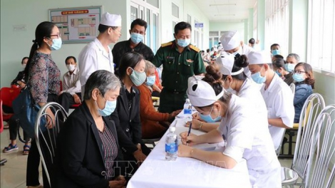 Hìu sơnơm Ling klàng 211 kham sơm kòp ai cau geh màng mờ kăc màng in