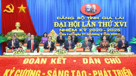 Sơn đờm mut Pơrjum dờng cau ala mat Đảng bộ càr Gia Lai dơ\ 16