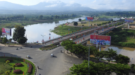 Càr Kon Tum rcăng ai Pơrjum dờng Đảng bộ càr bơh sơnrờp tàm Tây Nguyên