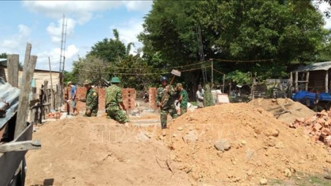 Mpồl ling sền gàr tiah nhàr lơgar Gia Lai lơh ngan tus bal bơt bơtàu [òn lơgar pa