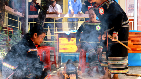 Tây Nguyên duh hồl ală broă lơh Ngai chờ tam klăc dờng jơi bơtiàn